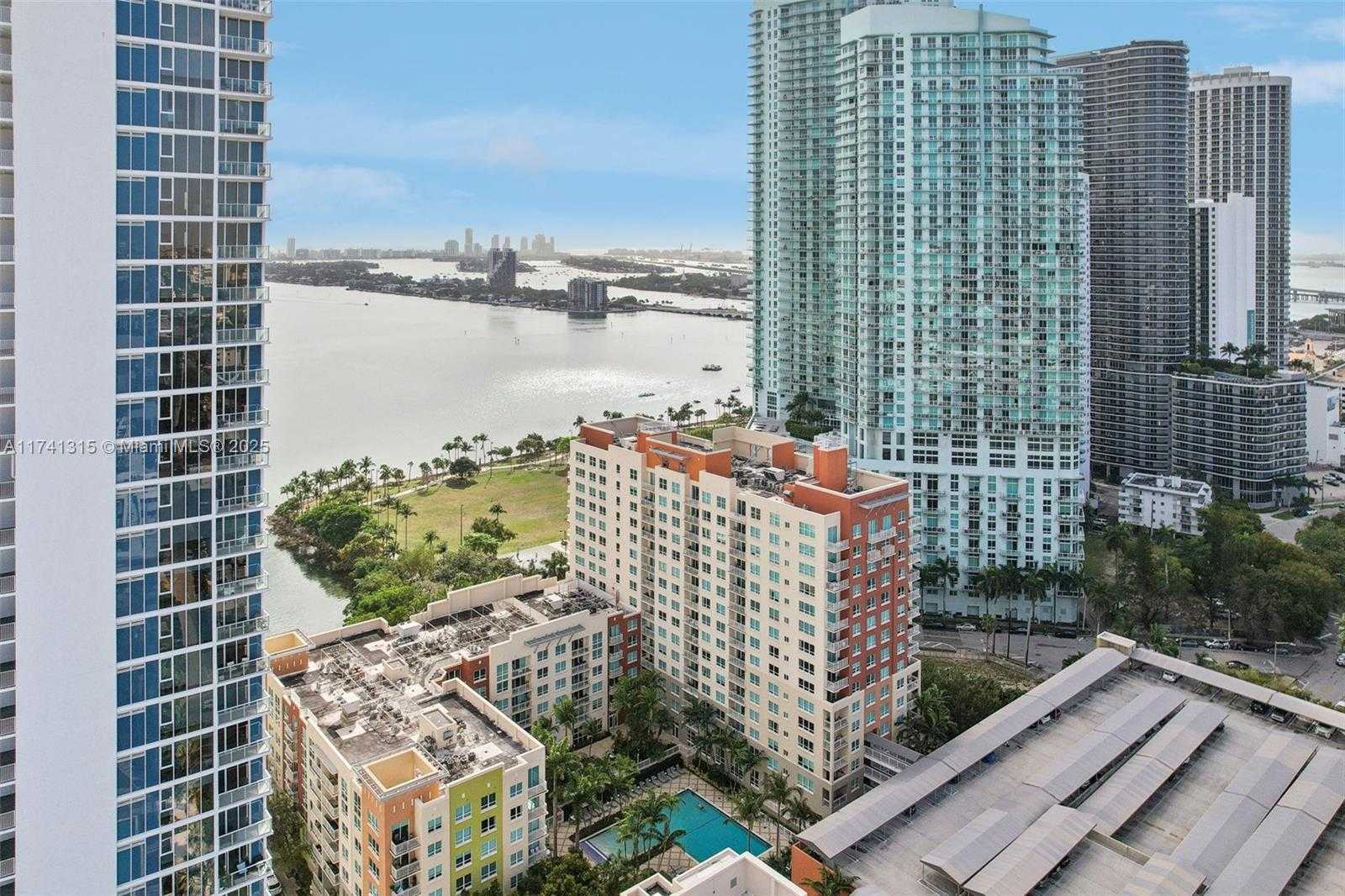 Small Image of 2000 NORTH BAYSHORE DR #304, Miami Number 4