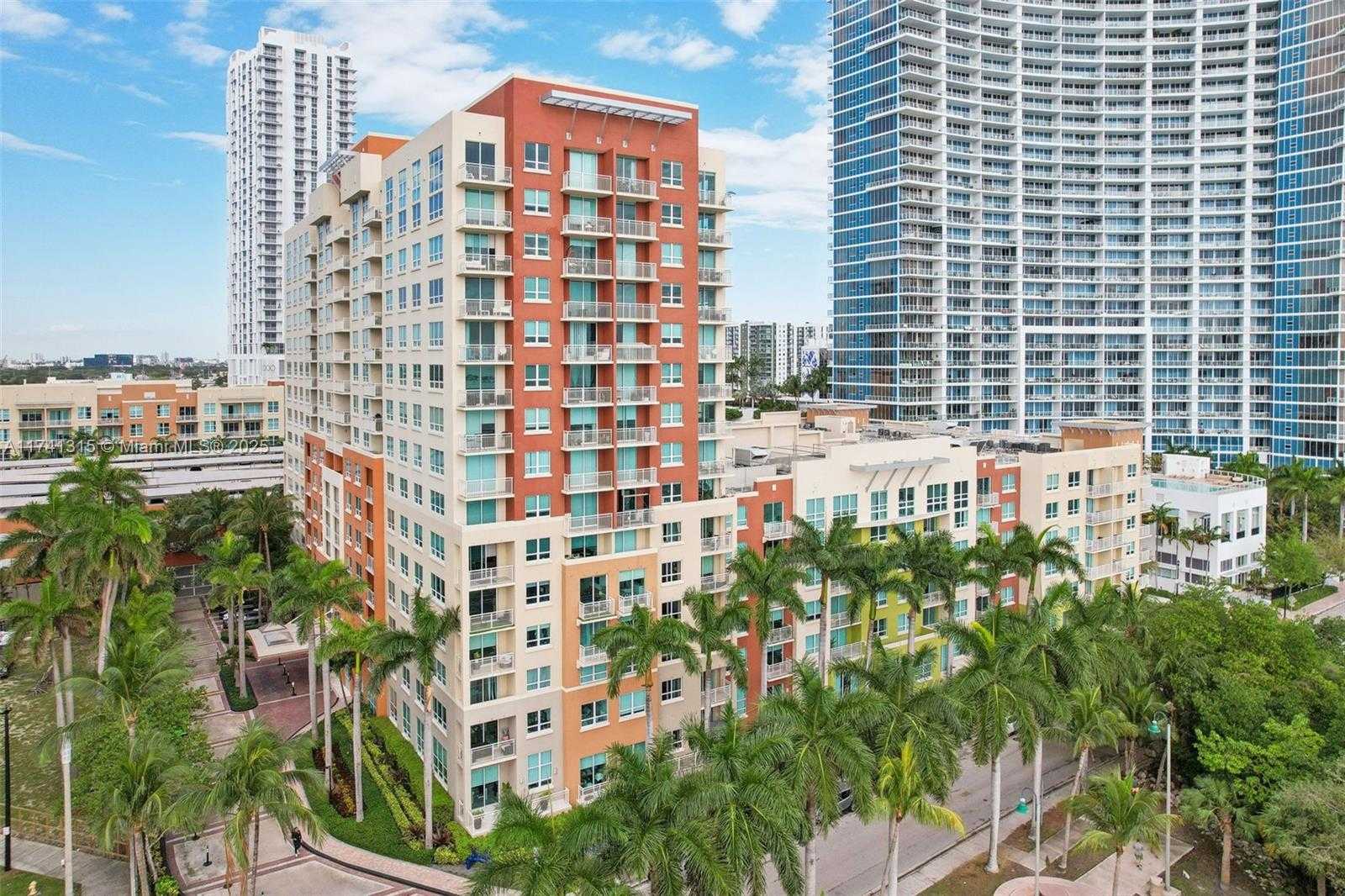 Small Image of 2000 NORTH BAYSHORE DR #304, Miami Number 41