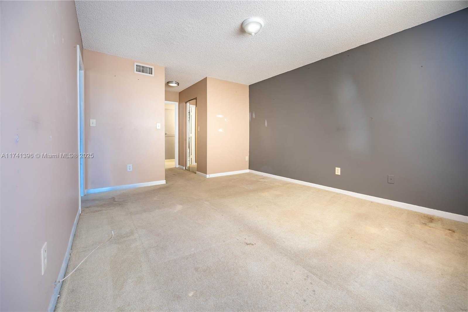 Small Image of 9740 WEST MCNAB RD #111, Tamarac Number 17