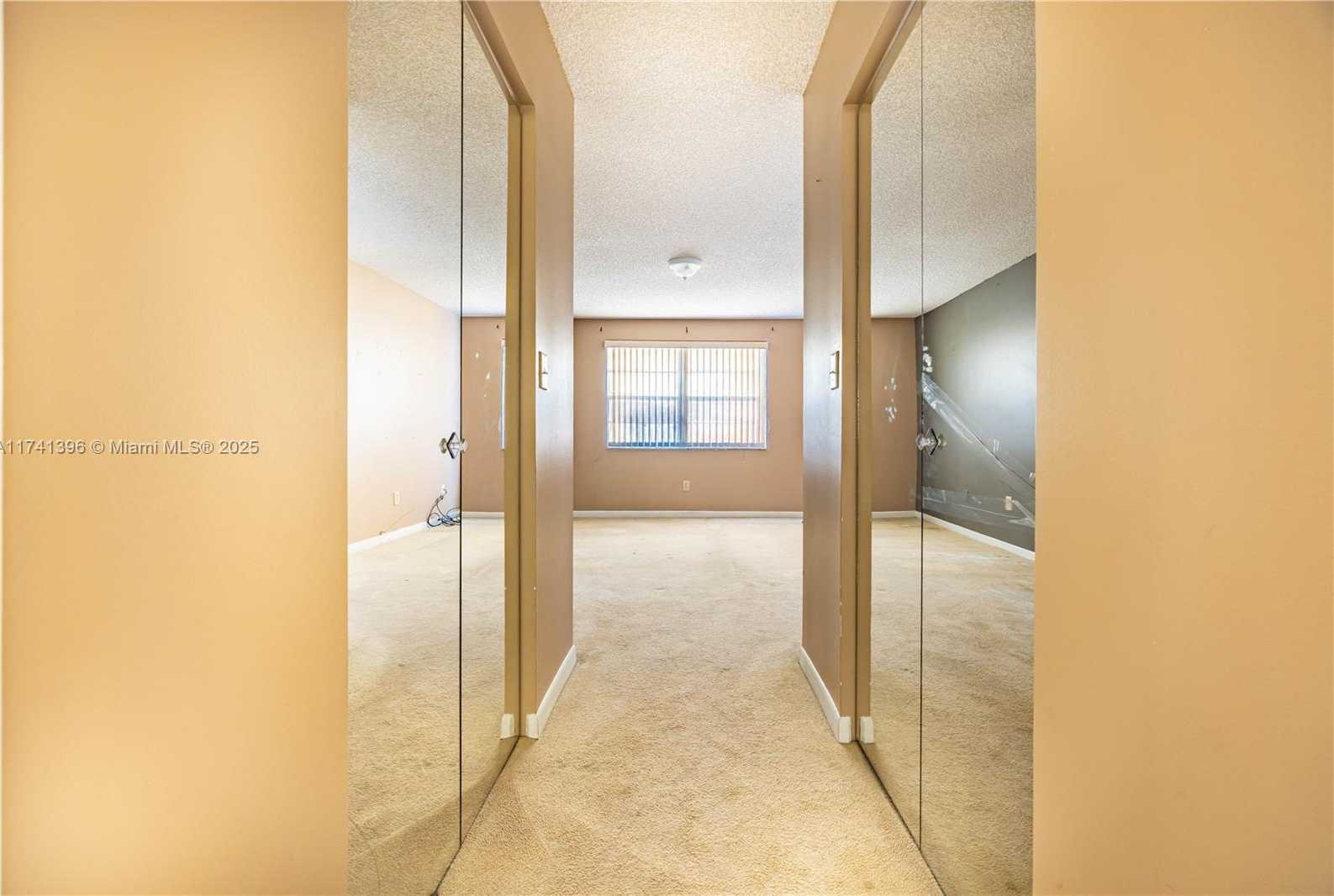 Small Image of 9740 WEST MCNAB RD #111, Tamarac Number 19