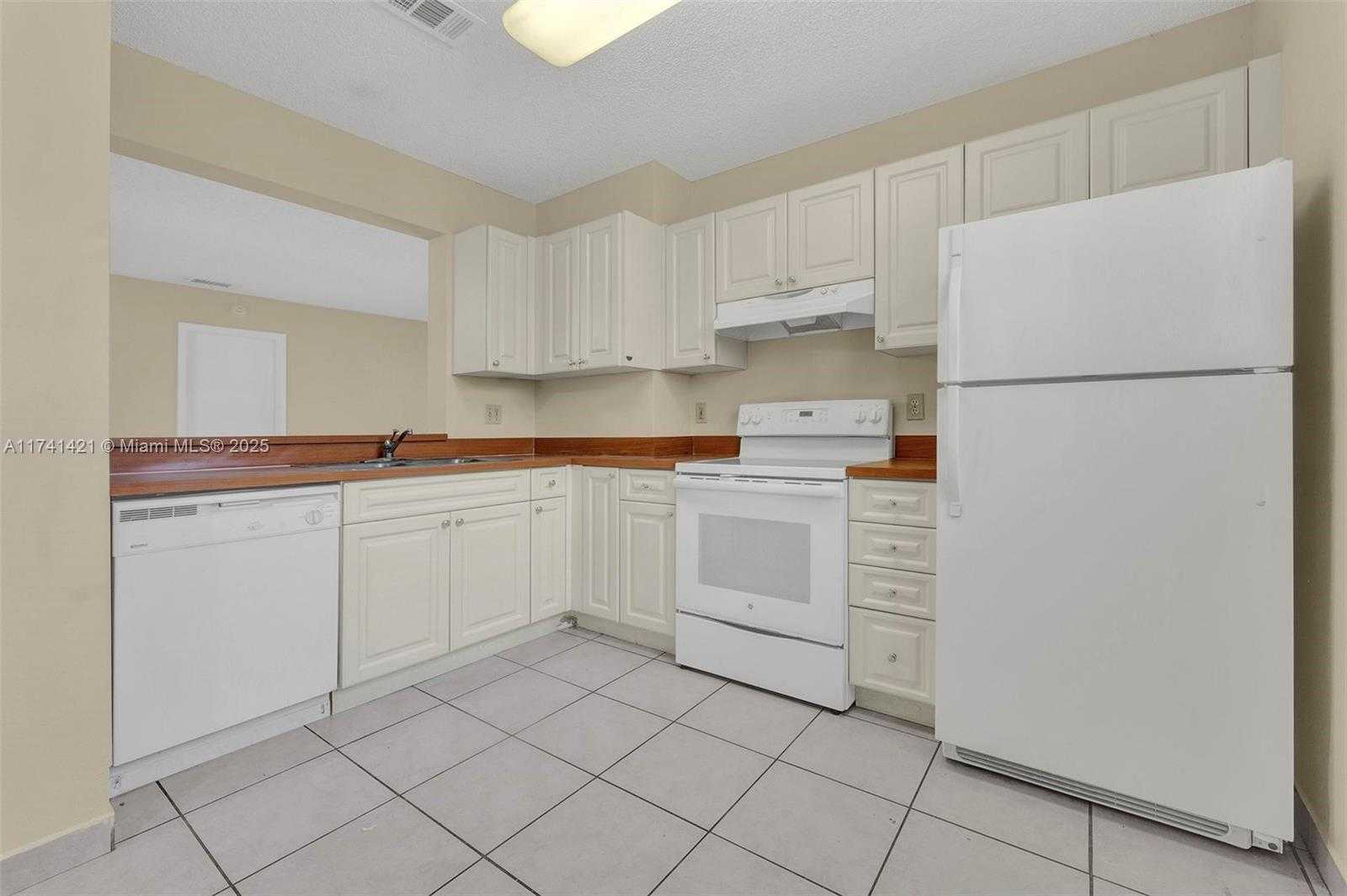 Small Image of 12272 ROYAL PALM BLVD #A-5, Coral Springs Number 5