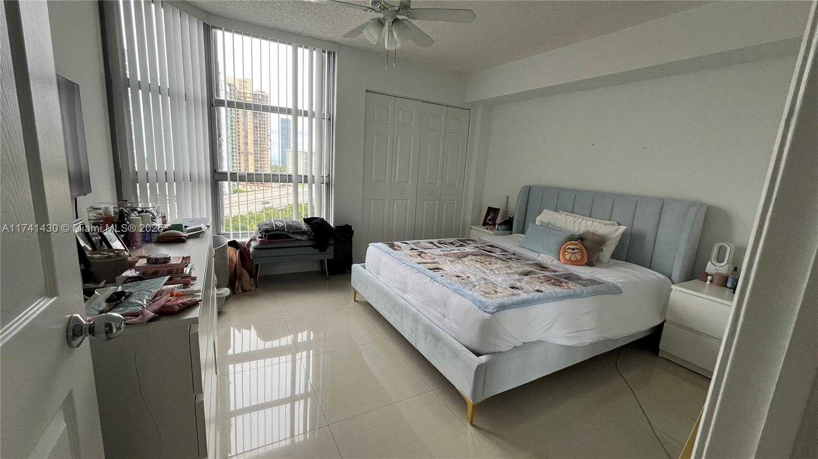 Small Image of 3500 MYSTIC POINTE DR #1405, Aventura Number 18