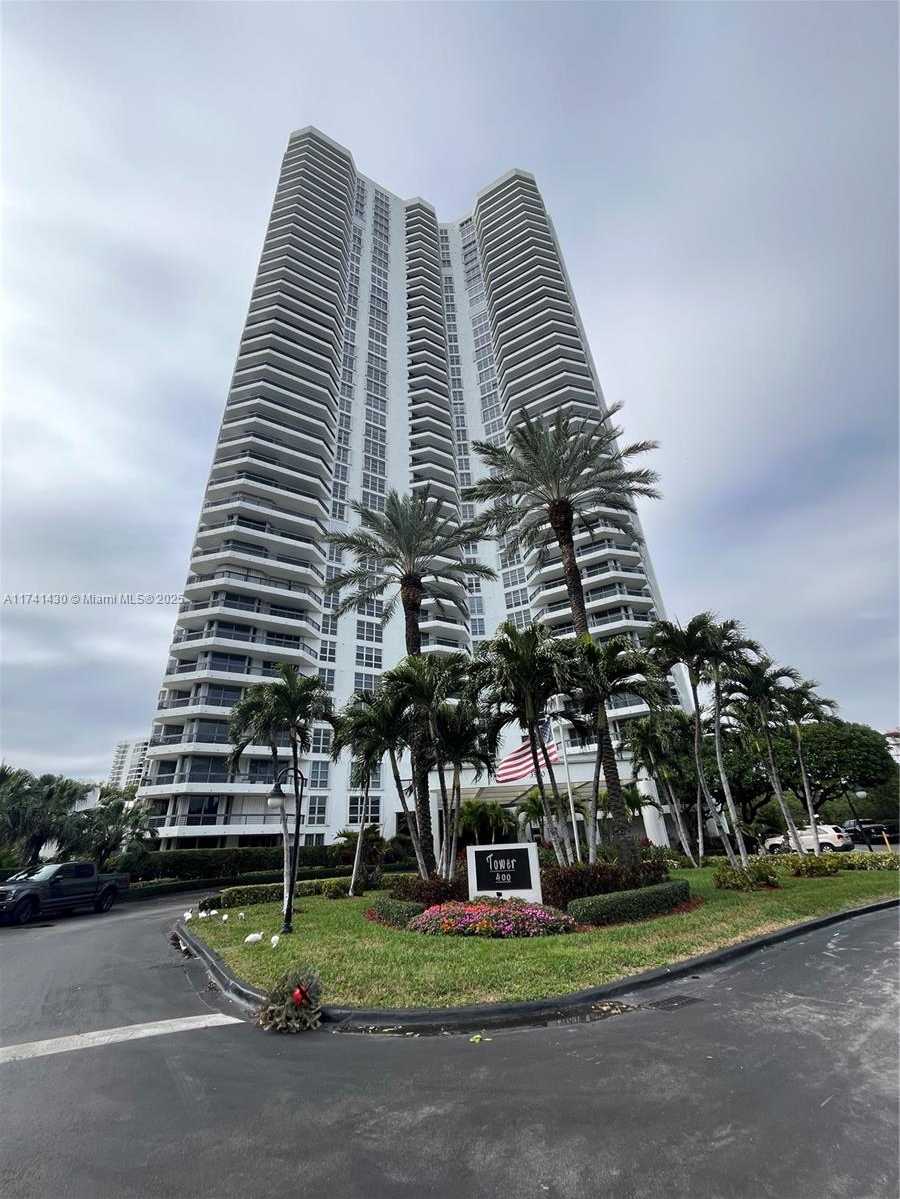 Small Image of 3500 MYSTIC POINTE DR #1405, Aventura Number 2