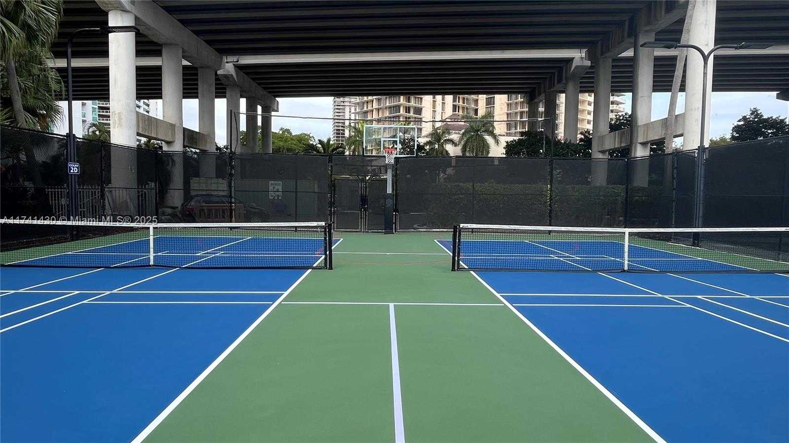 Small Image of 3500 MYSTIC POINTE DR #1405, Aventura Number 29
