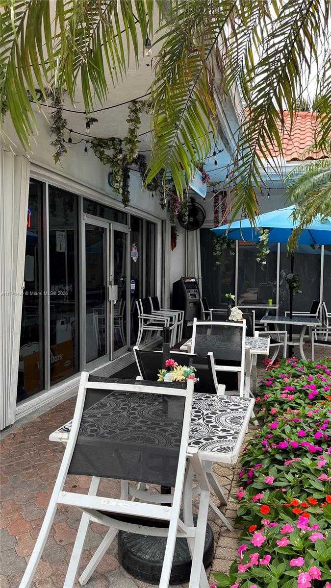 Small Image of 3500 MYSTIC POINTE DR #1405, Aventura Number 37