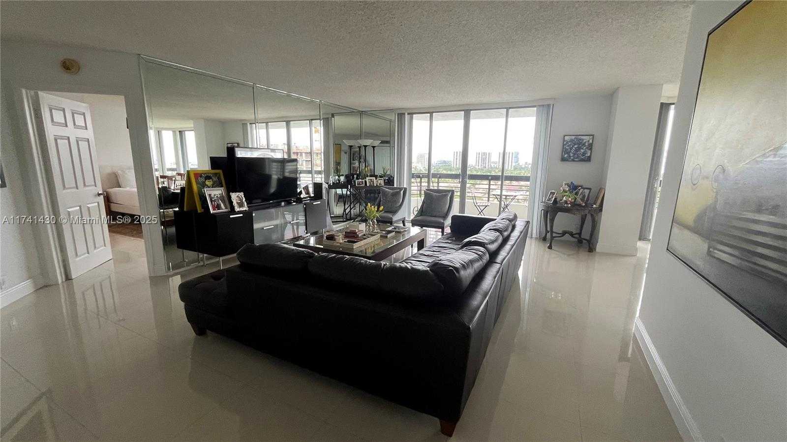 Small Image of 3500 MYSTIC POINTE DR #1405, Aventura Number 4