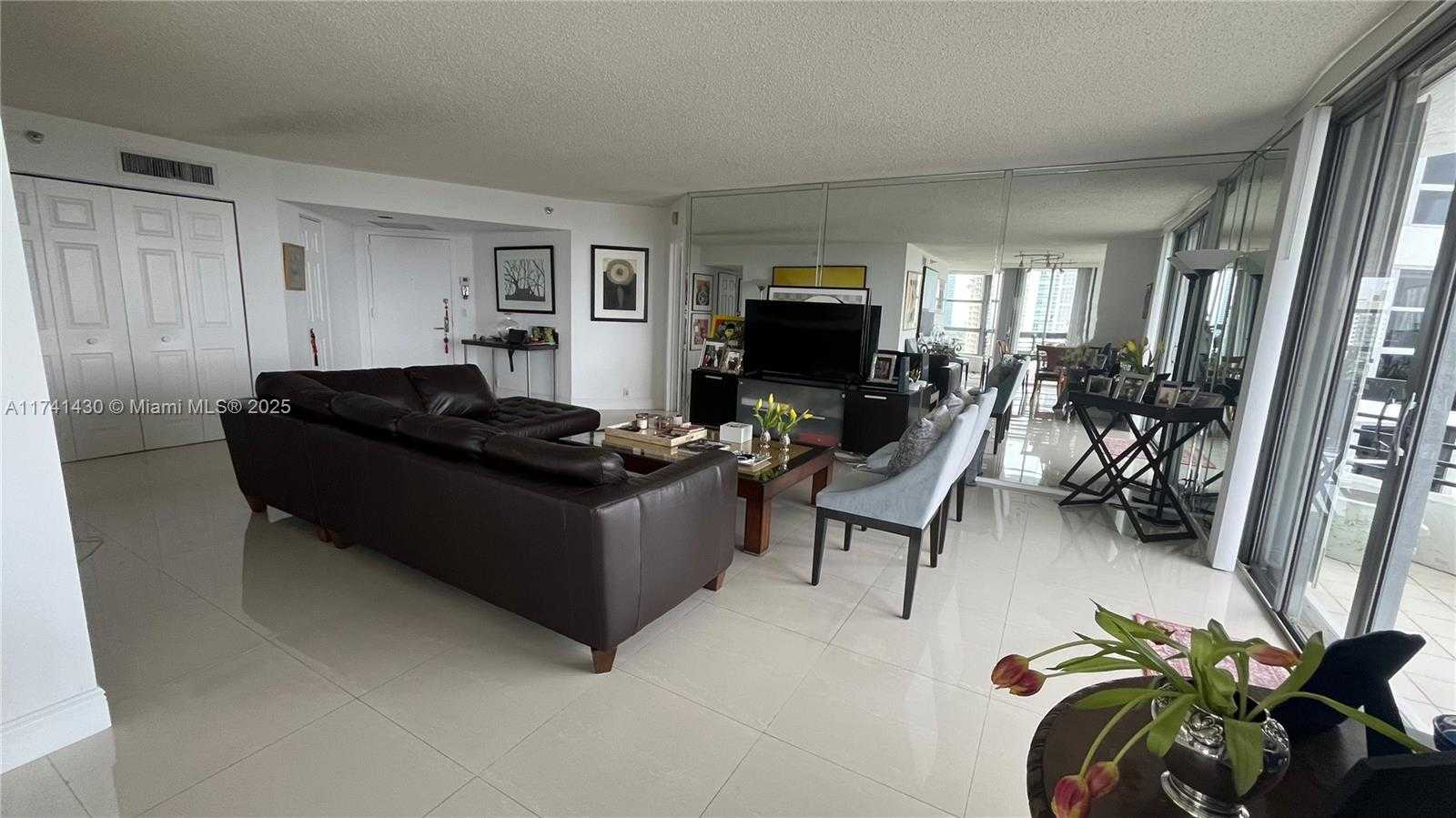 Small Image of 3500 MYSTIC POINTE DR #1405, Aventura Number 5