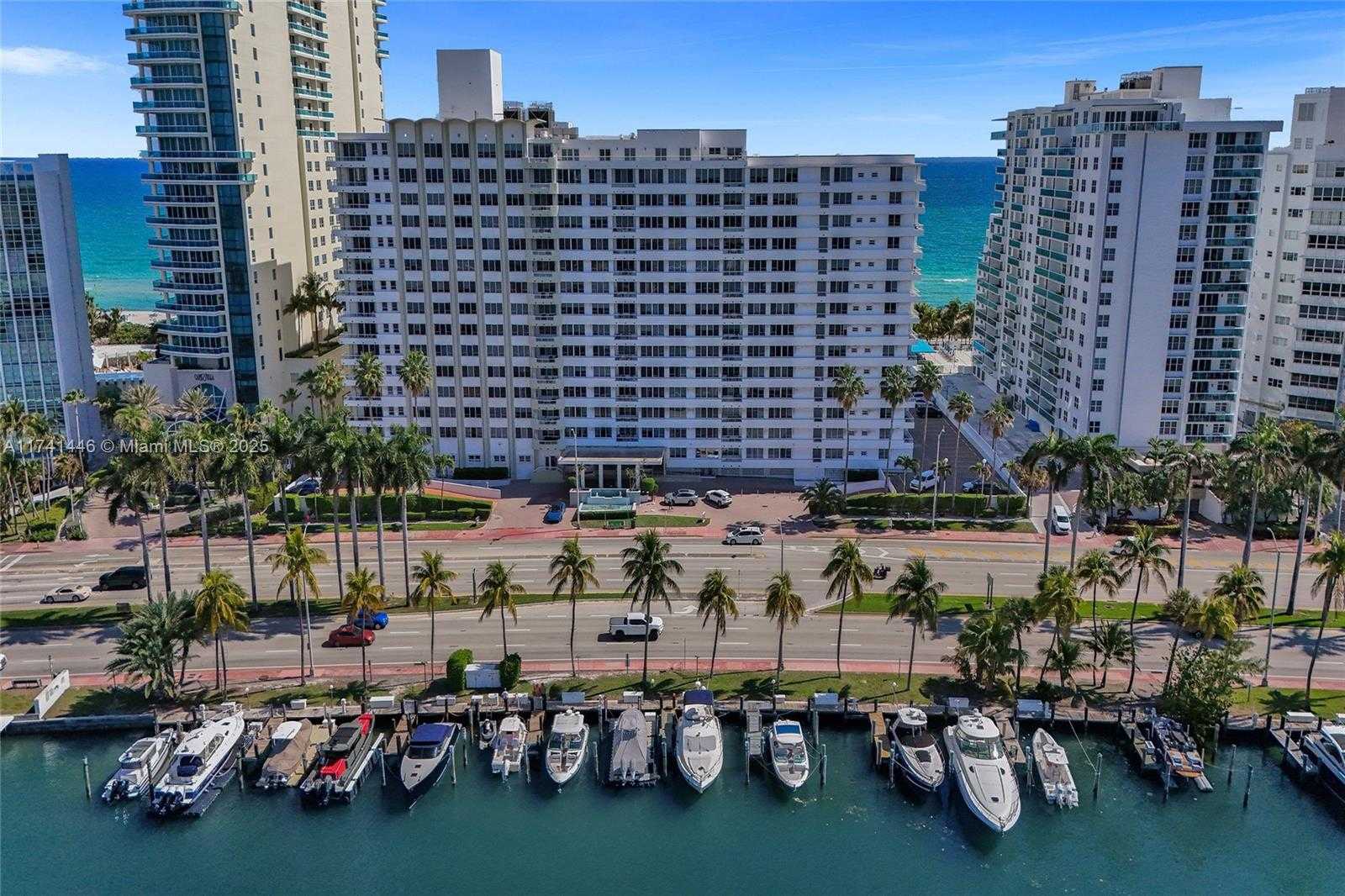 Small Image of 5005 COLLINS AVE #707, Miami Beach Number 3