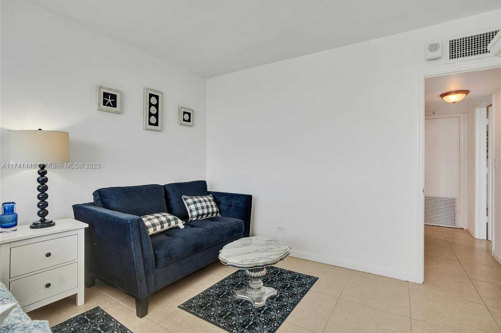 Small Image of 5005 COLLINS AVE #707, Miami Beach Number 31