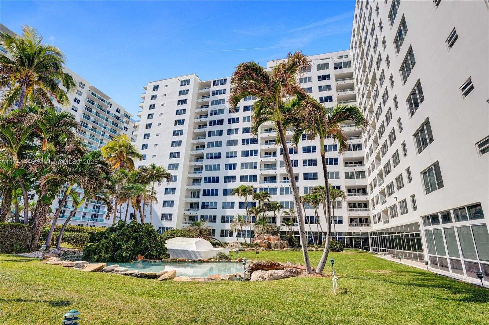 Small Image of 5005 COLLINS AVE #707, Miami Beach Number 52