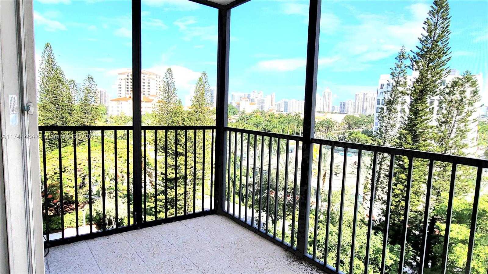 Small Image of 20100 WEST COUNTRY CLUB DR #809, Aventura Number 2