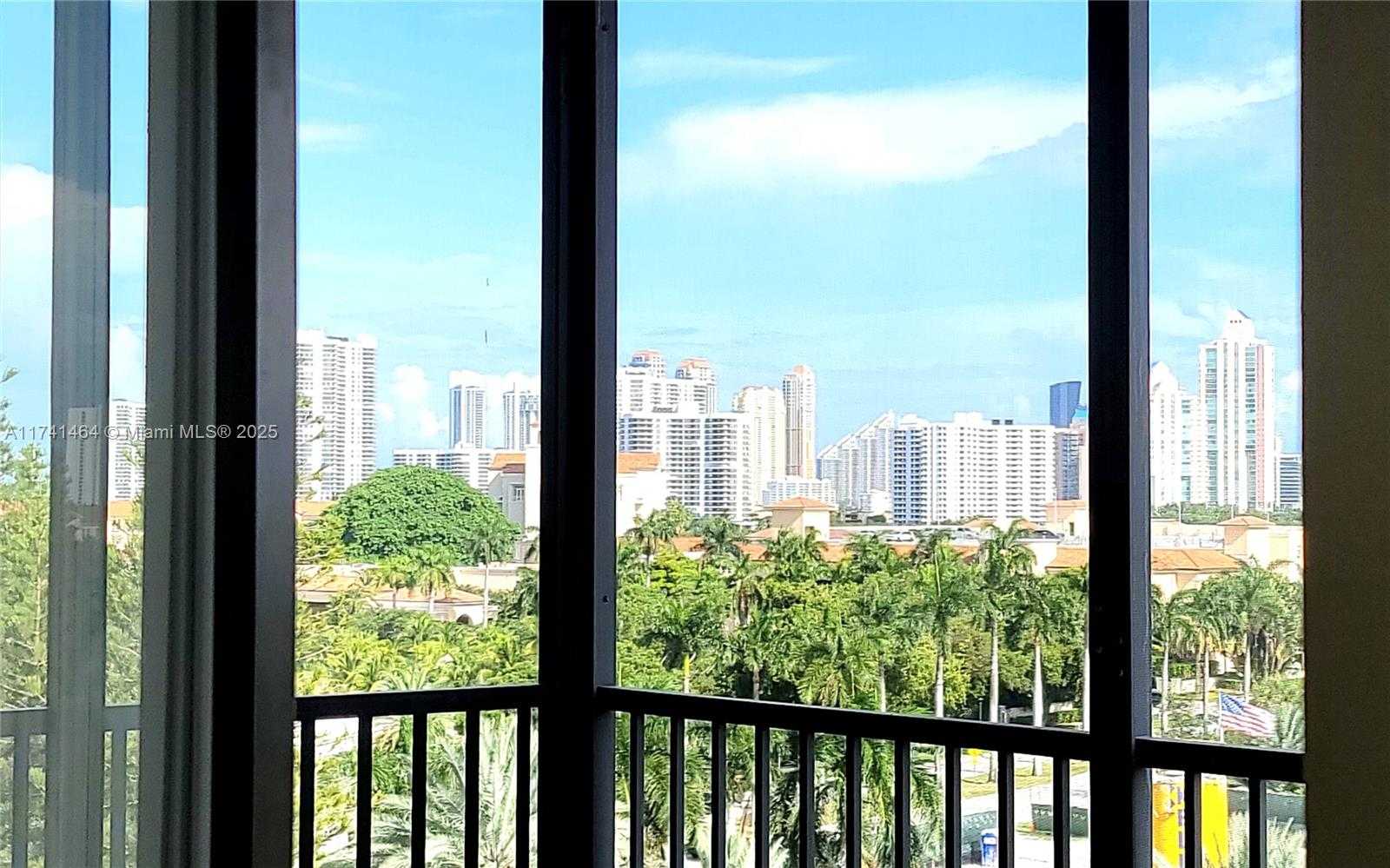 Small Image of 20100 WEST COUNTRY CLUB DR #809, Aventura Number 21