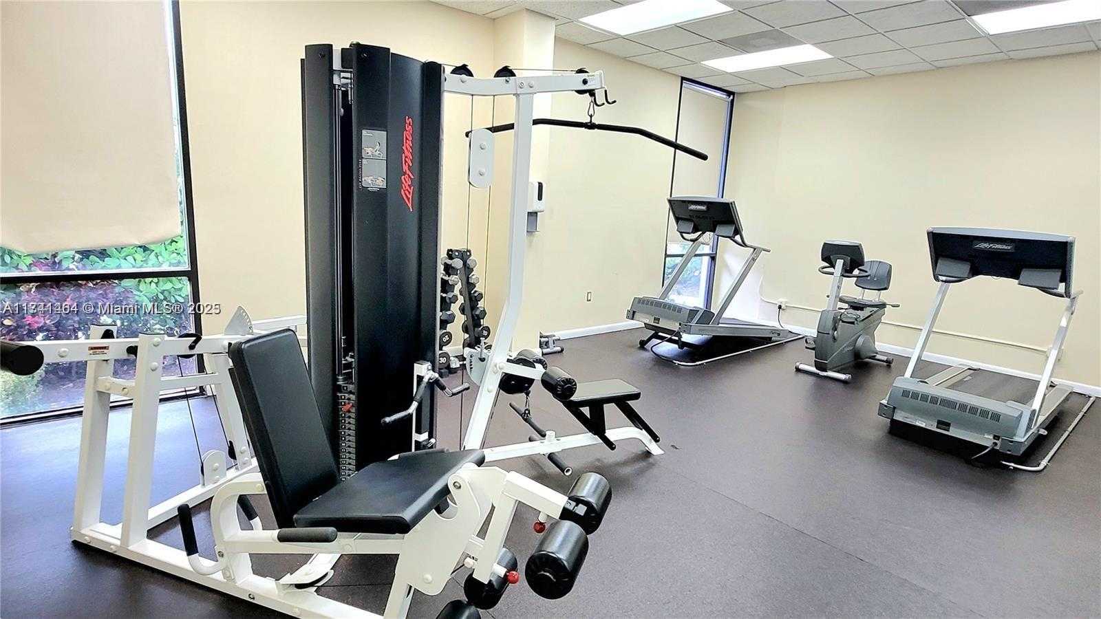 Small Image of 20100 WEST COUNTRY CLUB DR #809, Aventura Number 6