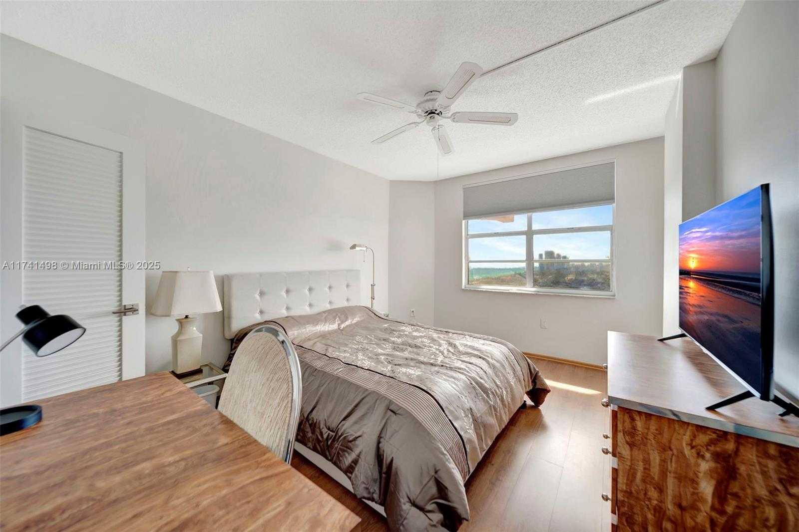 Small Image of 1985 SOUTH OCEAN DR #22G, Hallandale Beach Number 10
