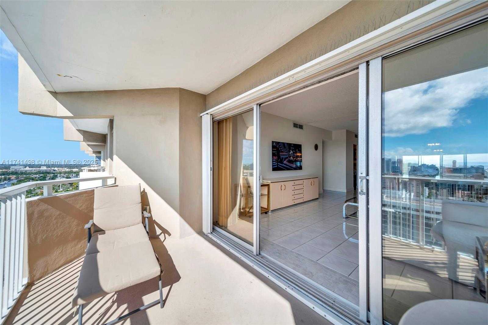 Small Image of 1985 SOUTH OCEAN DR #22G, Hallandale Beach Number 17