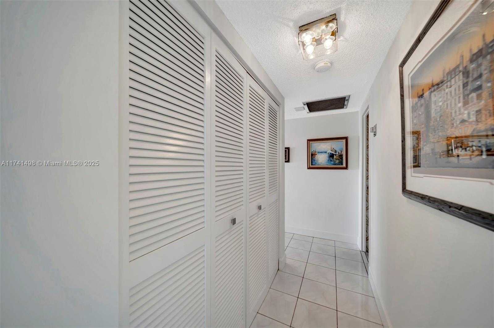 Small Image of 1985 SOUTH OCEAN DR #22G, Hallandale Beach Number 9