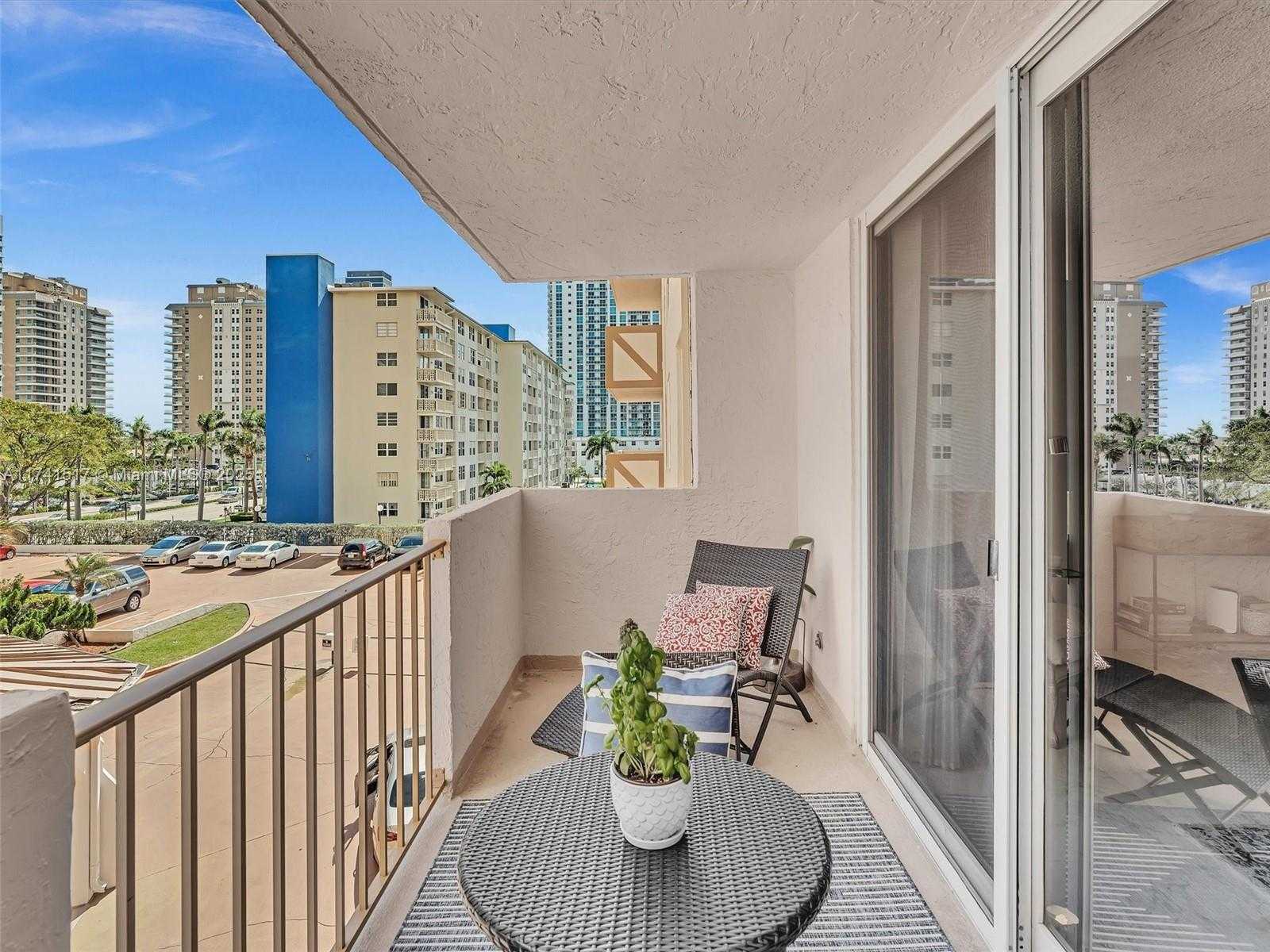 Small Image of 1865 SOUTH OCEAN DR #4N, Hallandale Beach Number 30