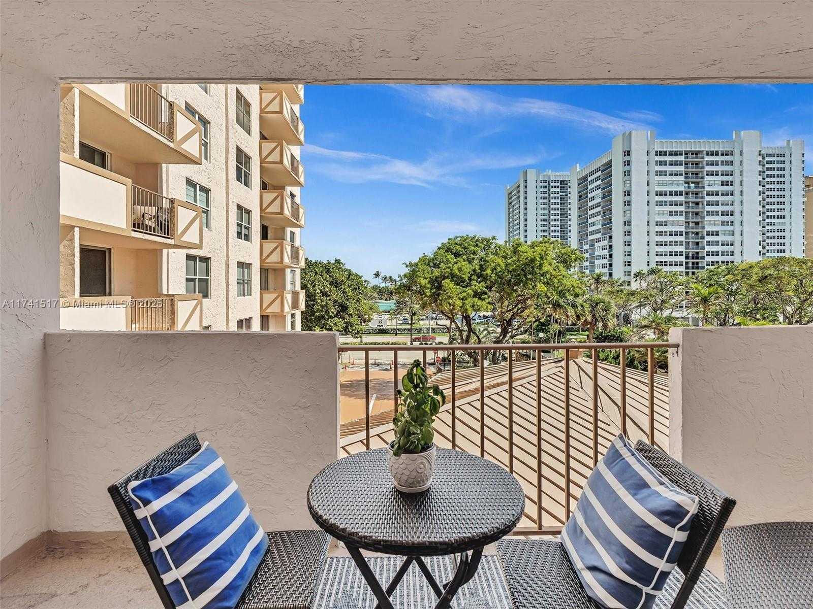 Small Image of 1865 SOUTH OCEAN DR #4N, Hallandale Beach Number 32
