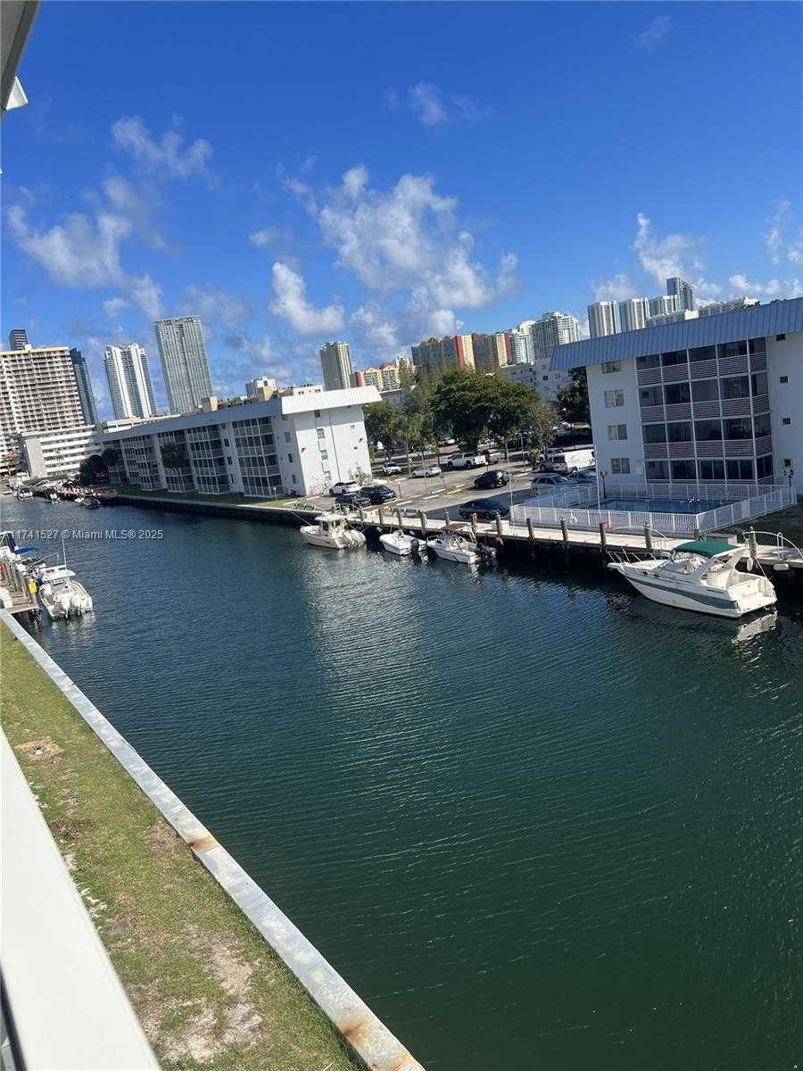 Small Image of 3750 NORTH EAST 170TH ST #E-400, North Miami Beach Number 2