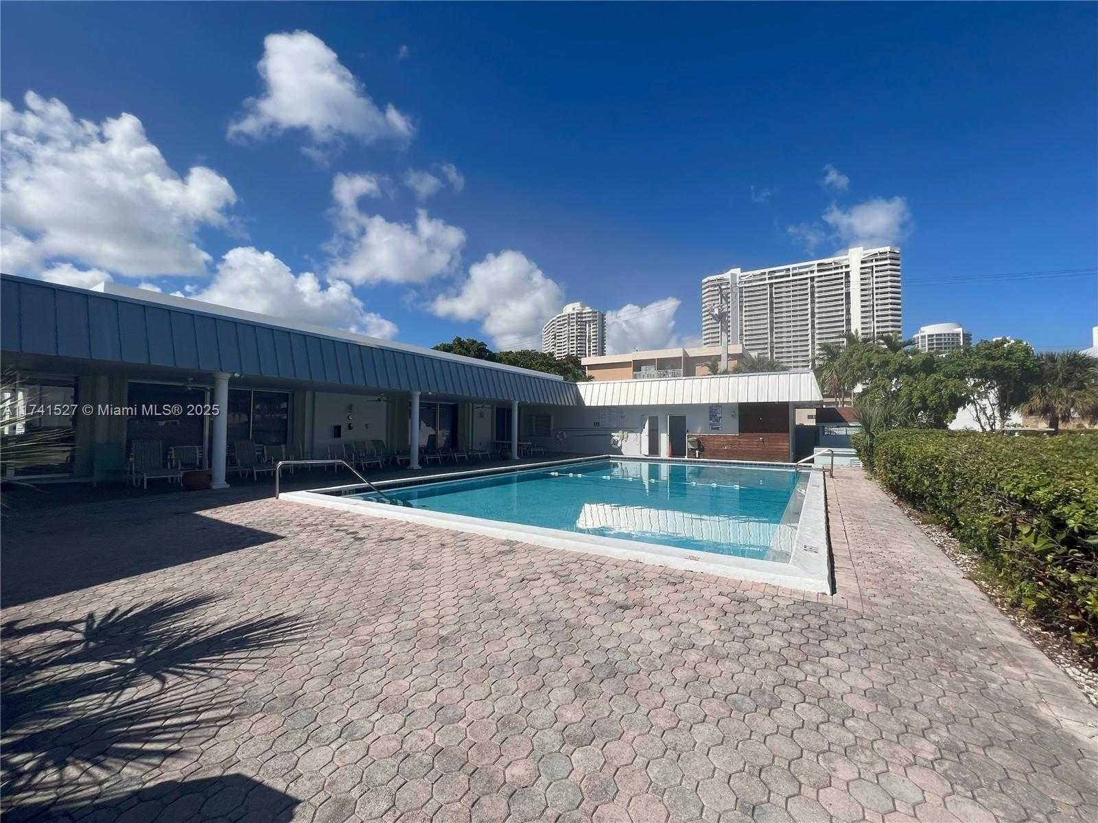 Small Image of 3750 NORTH EAST 170TH ST #E-400, North Miami Beach Number 24