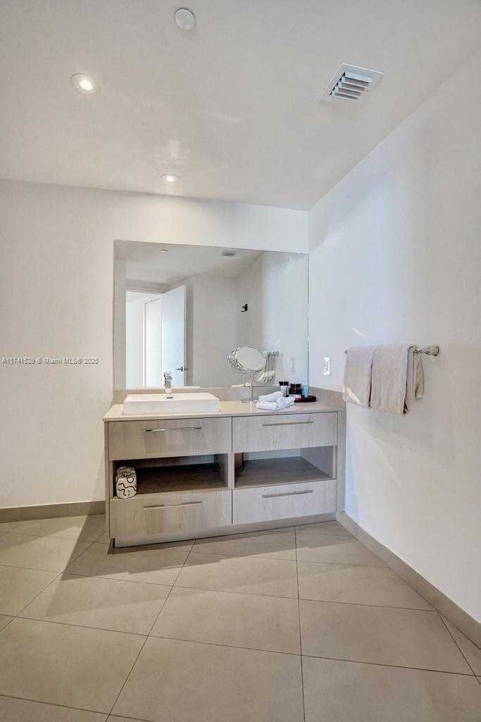 Small Image of 4111 SOUTH OCEAN DR #1204, Hollywood Number 20