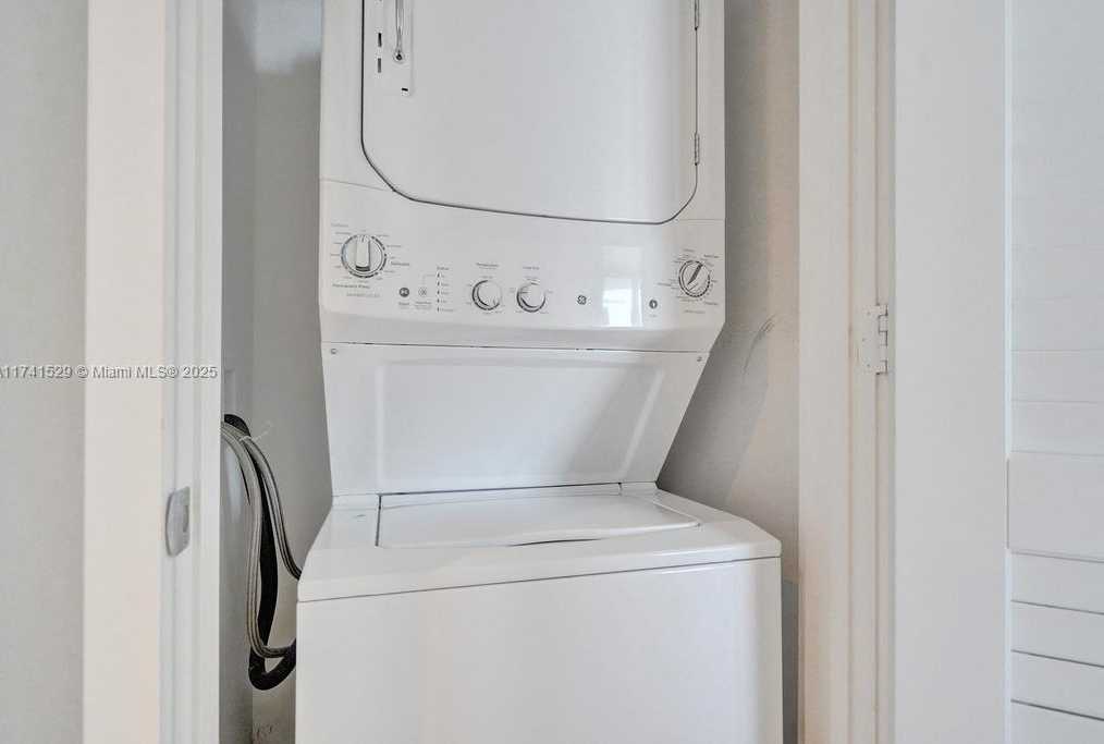 Small Image of 4111 SOUTH OCEAN DR #1204, Hollywood Number 30