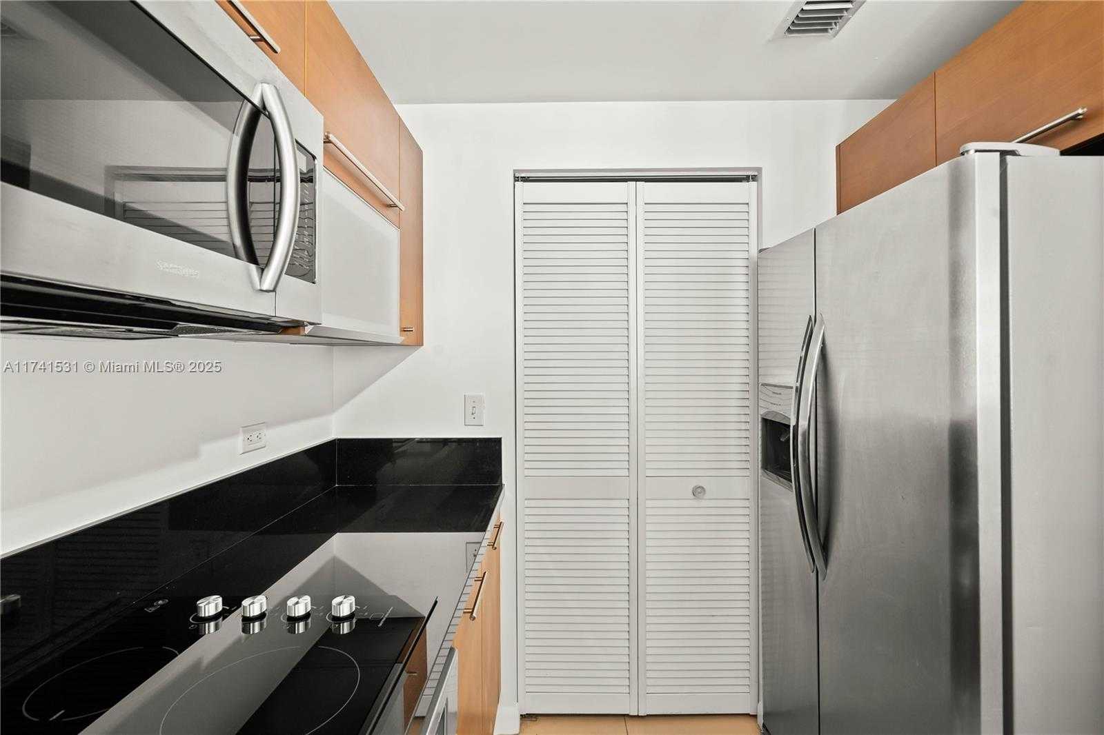Small Image of 253 NORTH EAST 2ND ST #2604, Miami Number 13