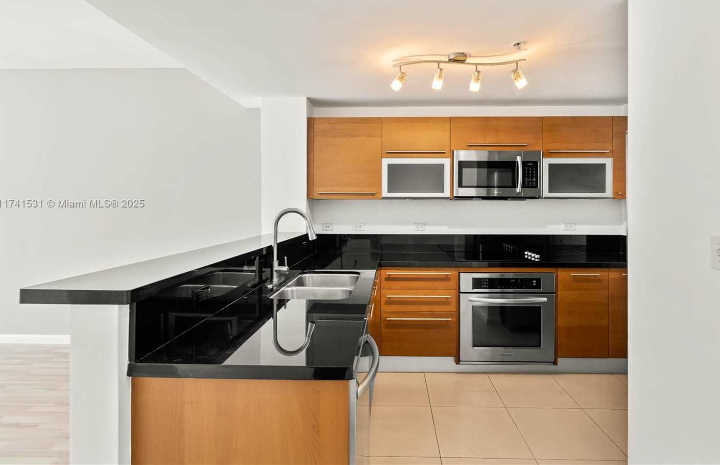 Small Image of 253 NORTH EAST 2ND ST #2604, Miami Number 2
