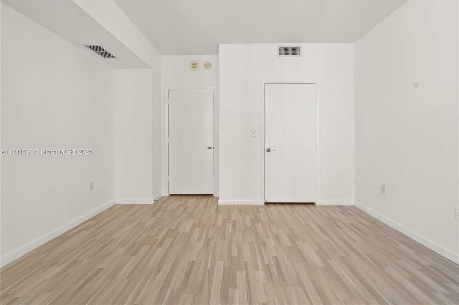 Small Image of 253 NORTH EAST 2ND ST #2604, Miami Number 4