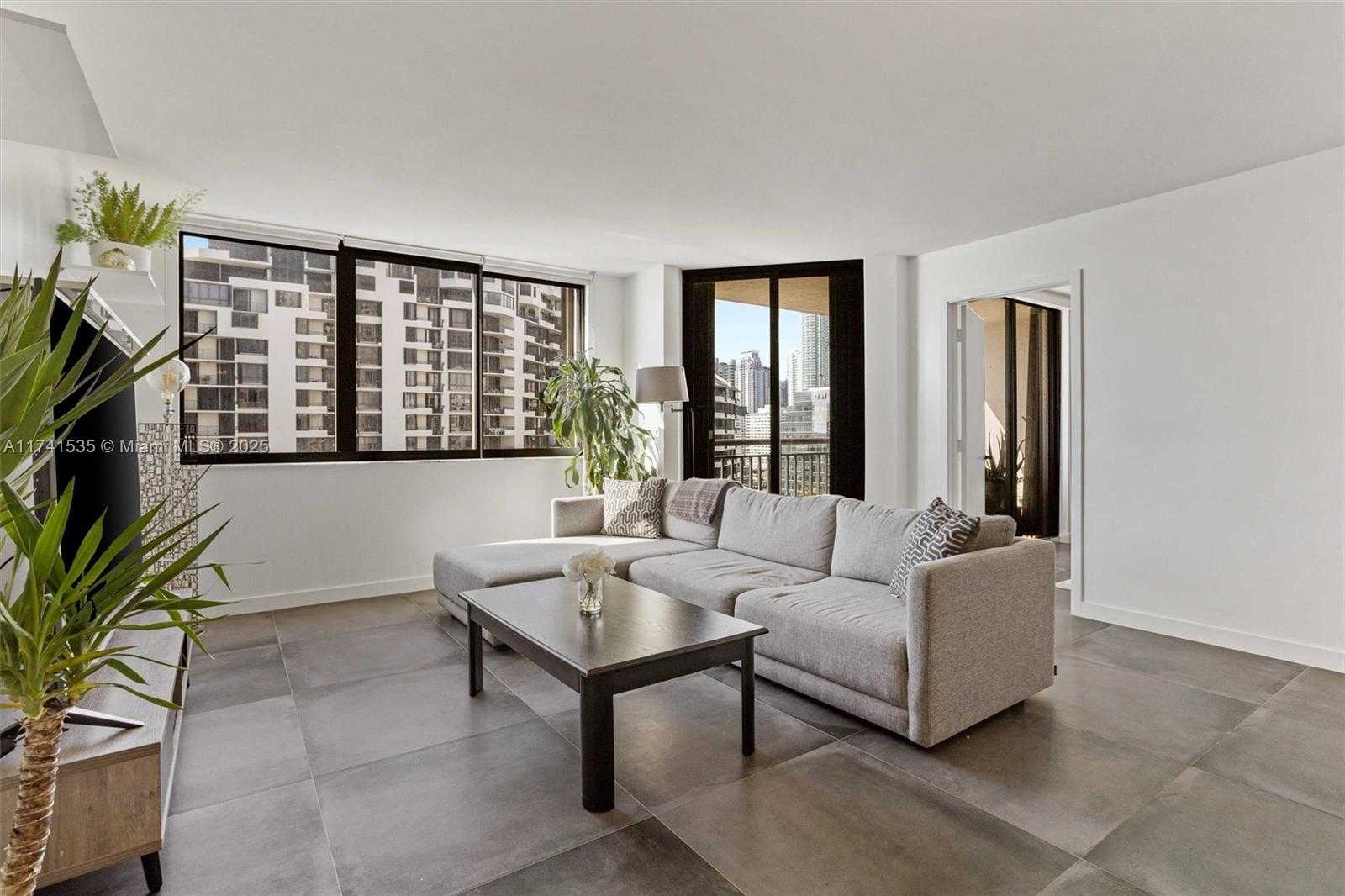 Small Image of 540 BRICKELL KEY DR #1519, Miami Number 10