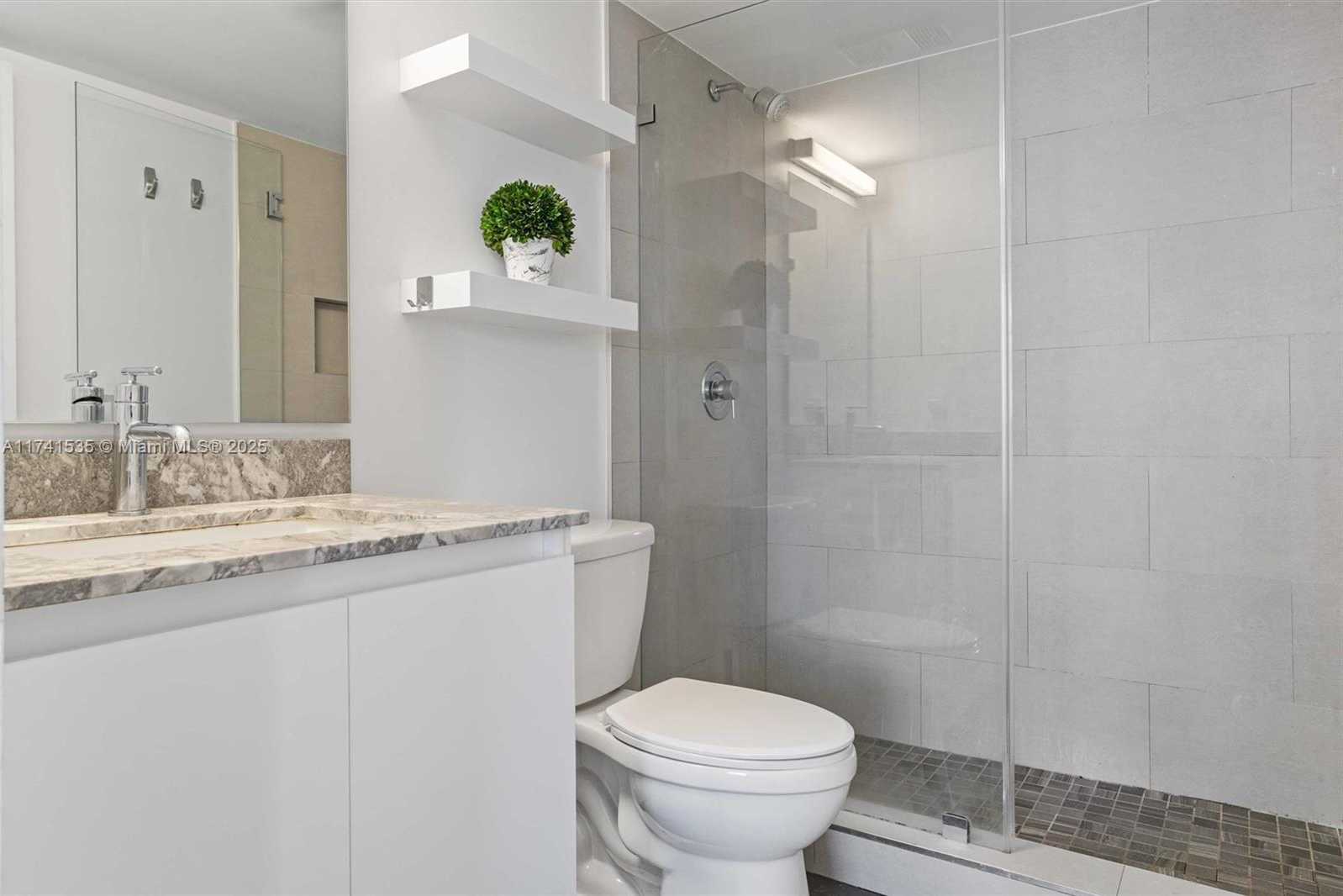Small Image of 540 BRICKELL KEY DR #1519, Miami Number 21
