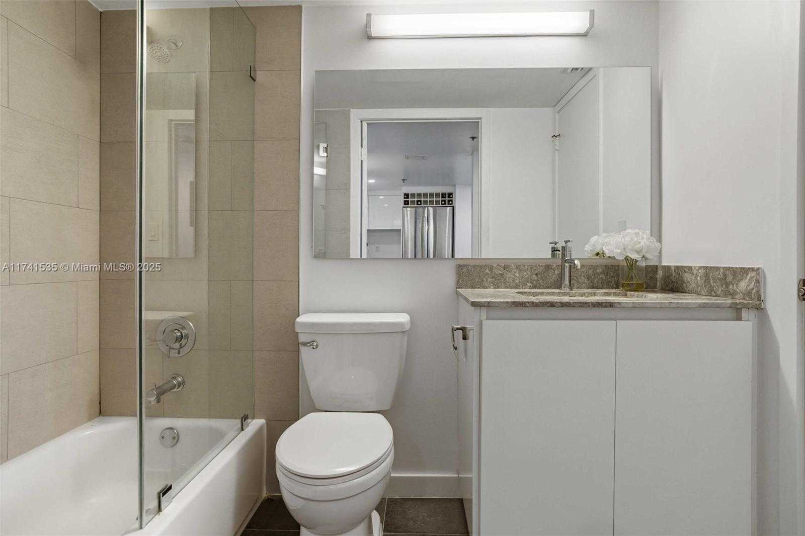 Small Image of 540 BRICKELL KEY DR #1519, Miami Number 23