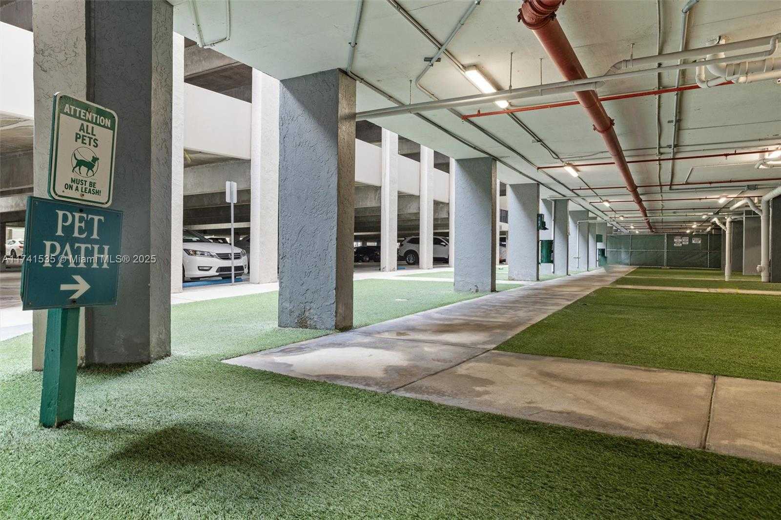 Small Image of 540 BRICKELL KEY DR #1519, Miami Number 34