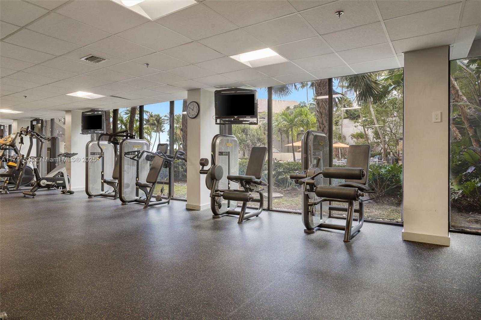 Small Image of 540 BRICKELL KEY DR #1519, Miami Number 35