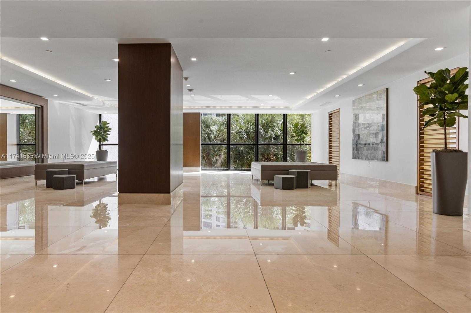Small Image of 540 BRICKELL KEY DR #1519, Miami Number 36