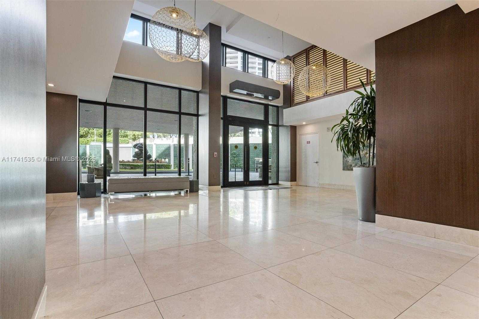 Small Image of 540 BRICKELL KEY DR #1519, Miami Number 37