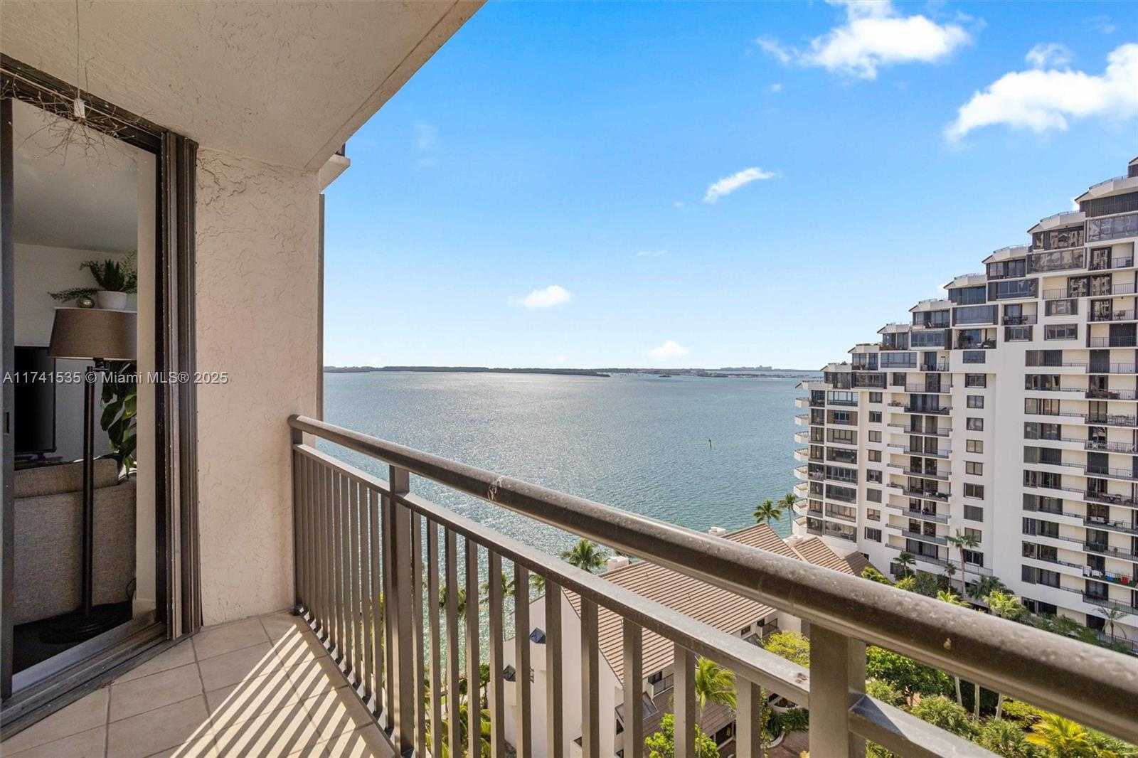Small Image of 540 BRICKELL KEY DR #1519, Miami Number 4