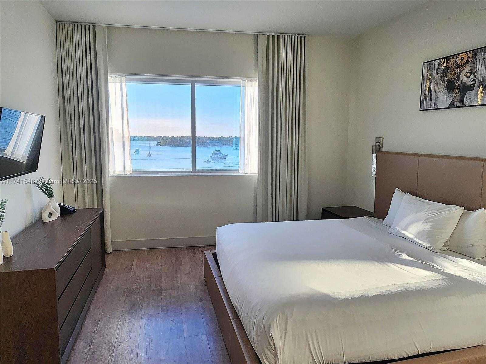 Small Image of 777 NORTH OCEAN DR #S401, Hollywood Number 16