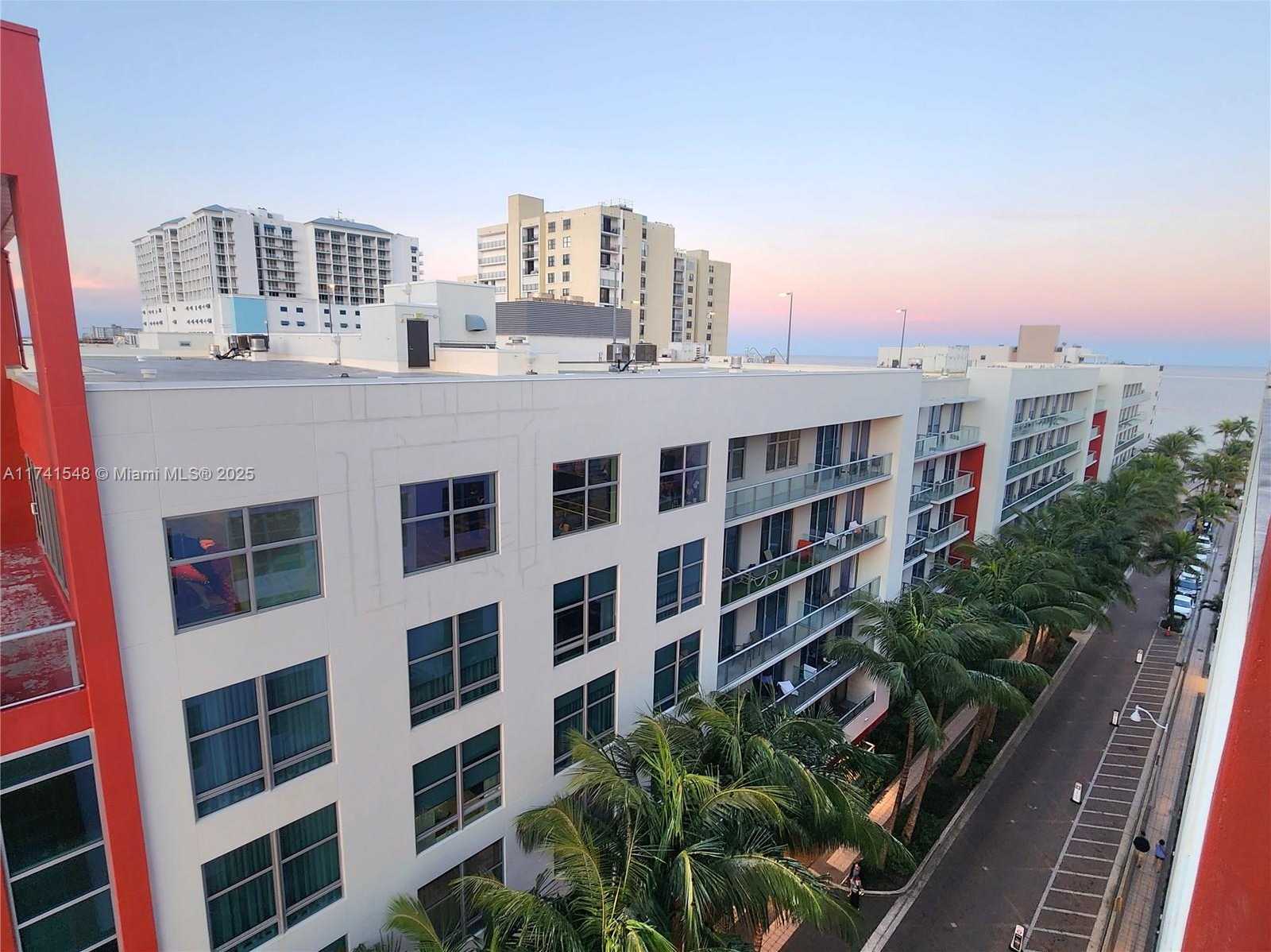 Small Image of 777 NORTH OCEAN DR #S401, Hollywood Number 57