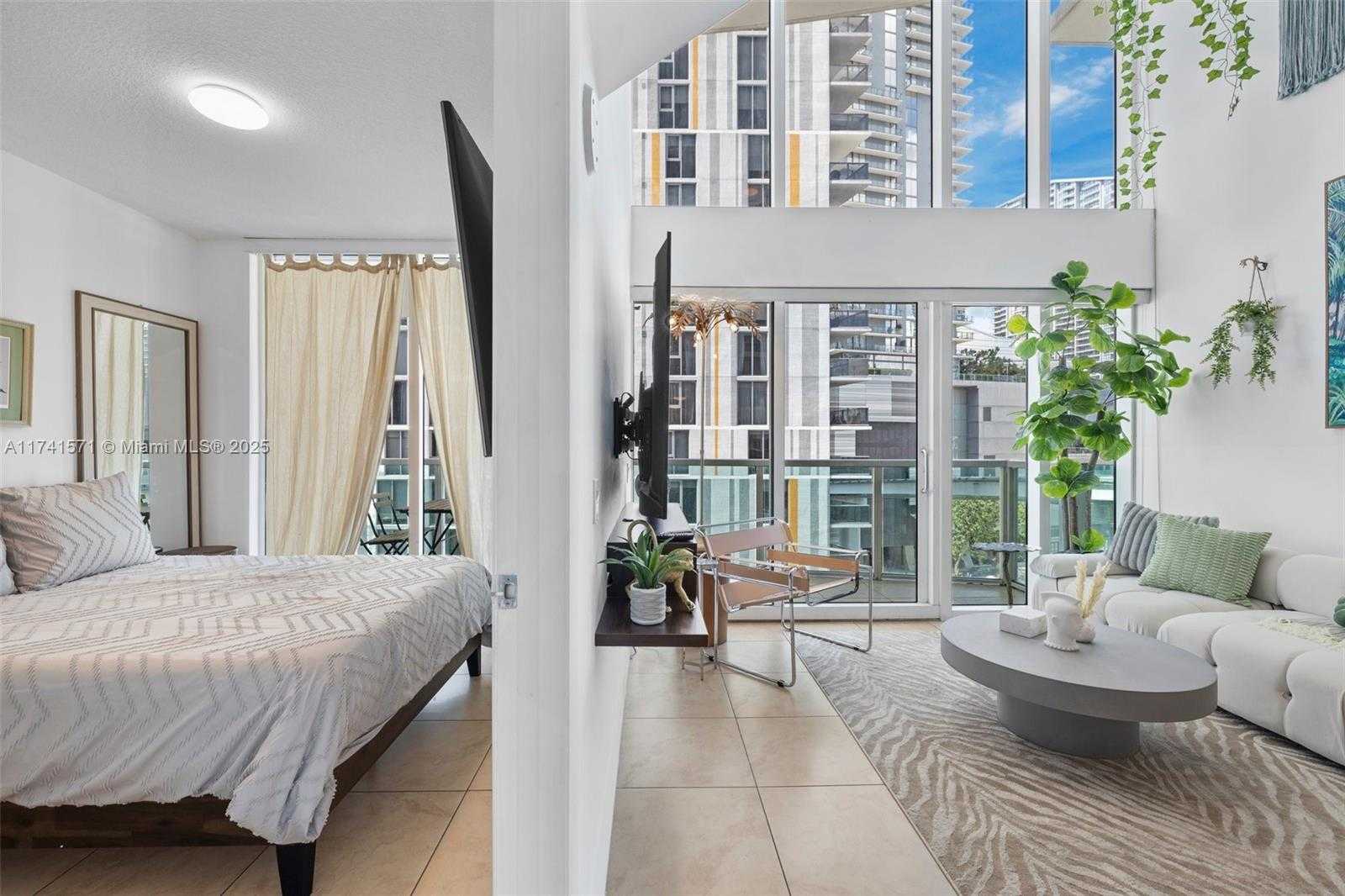 Small Image of 41 SOUTH EAST 5TH ST #510, Miami Number 17