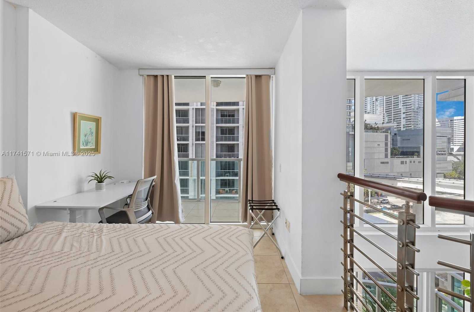 Small Image of 41 SOUTH EAST 5TH ST #510, Miami Number 22
