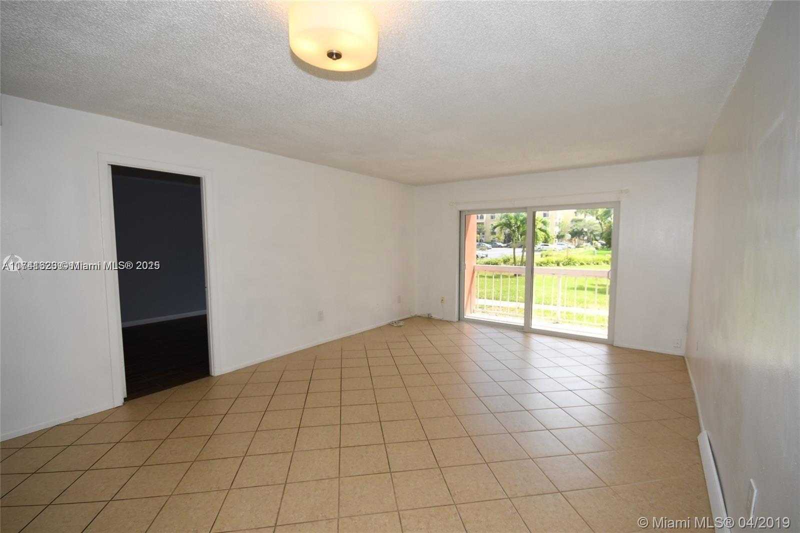 Small Image of 7910 CAMINO REAL #N109, Miami Number 5