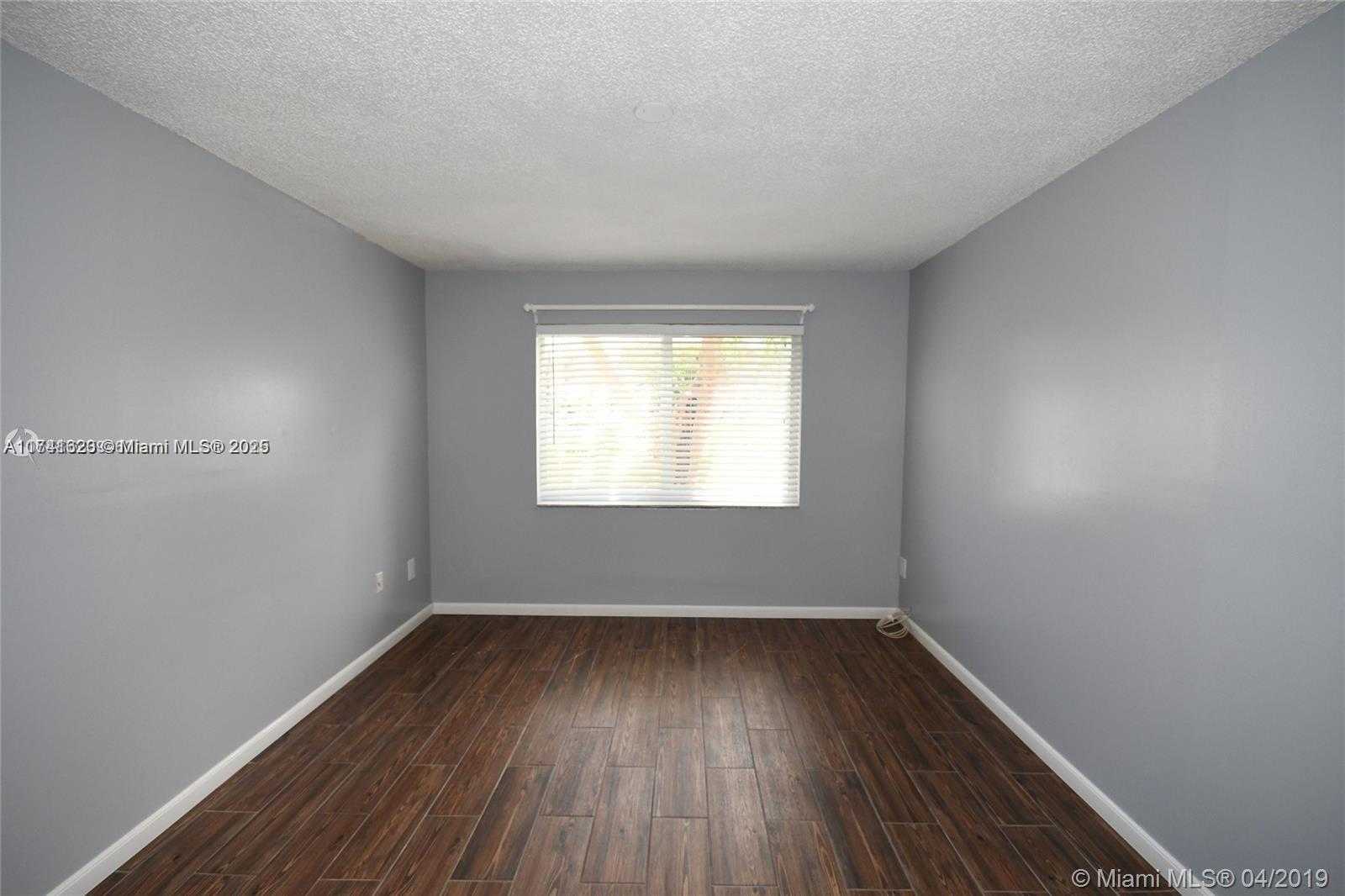 Small Image of 7910 CAMINO REAL #N109, Miami Number 8