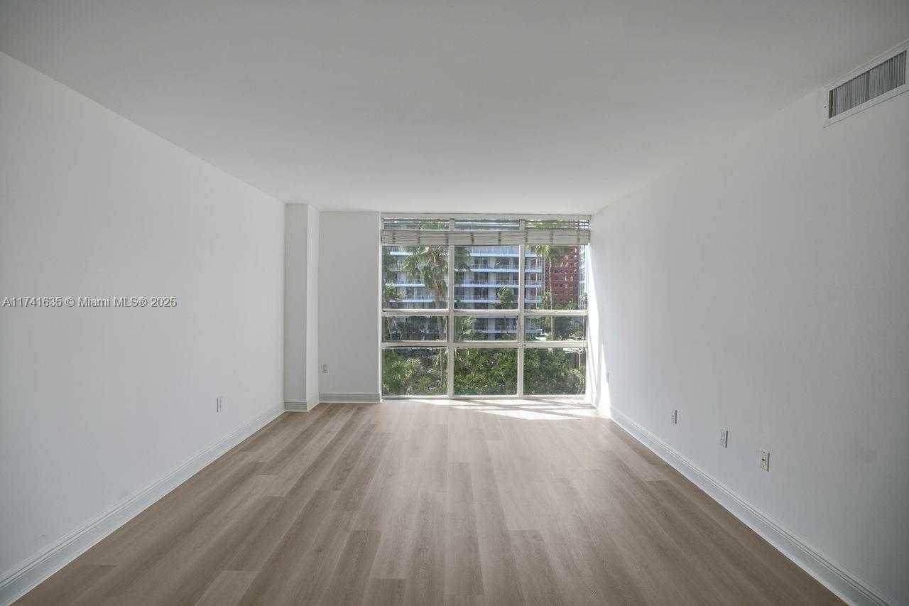 Small Image of 1450 BRICKELL BAY DR #503, Miami Number 20