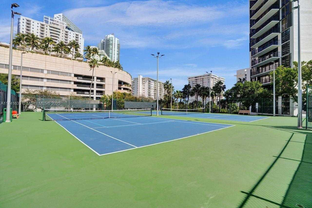Small Image of 1450 BRICKELL BAY DR #503, Miami Number 36