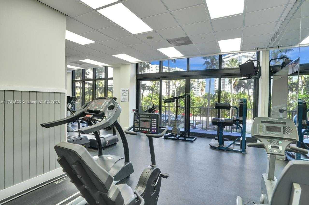 Small Image of 1450 BRICKELL BAY DR #503, Miami Number 38