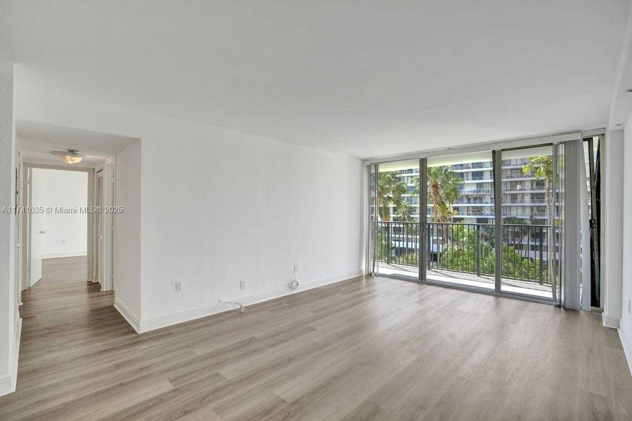 Small Image of 1450 BRICKELL BAY DR #503, Miami Number 9