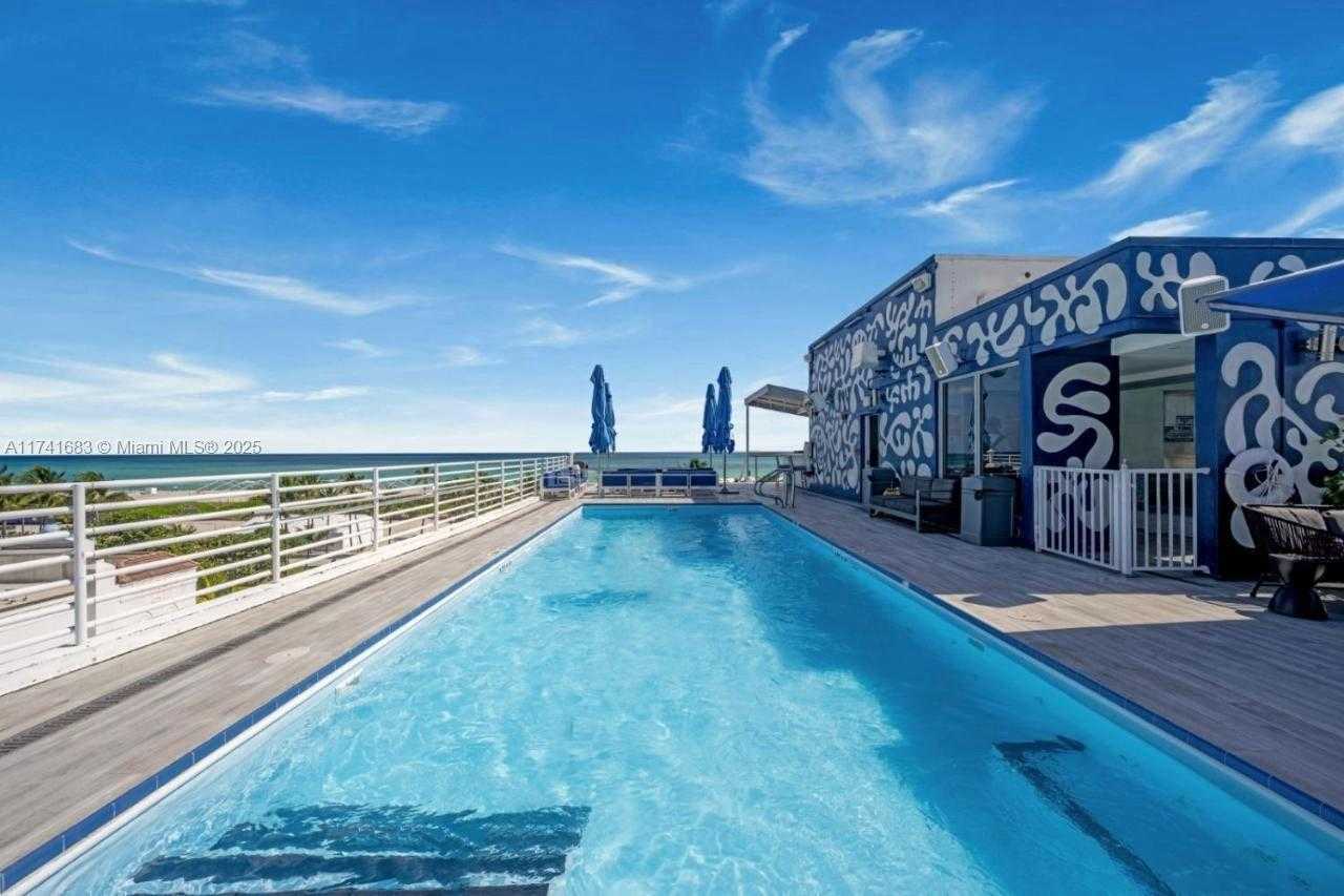 Small Image of 1036 OCEAN DR #B204, Miami Beach Number 10