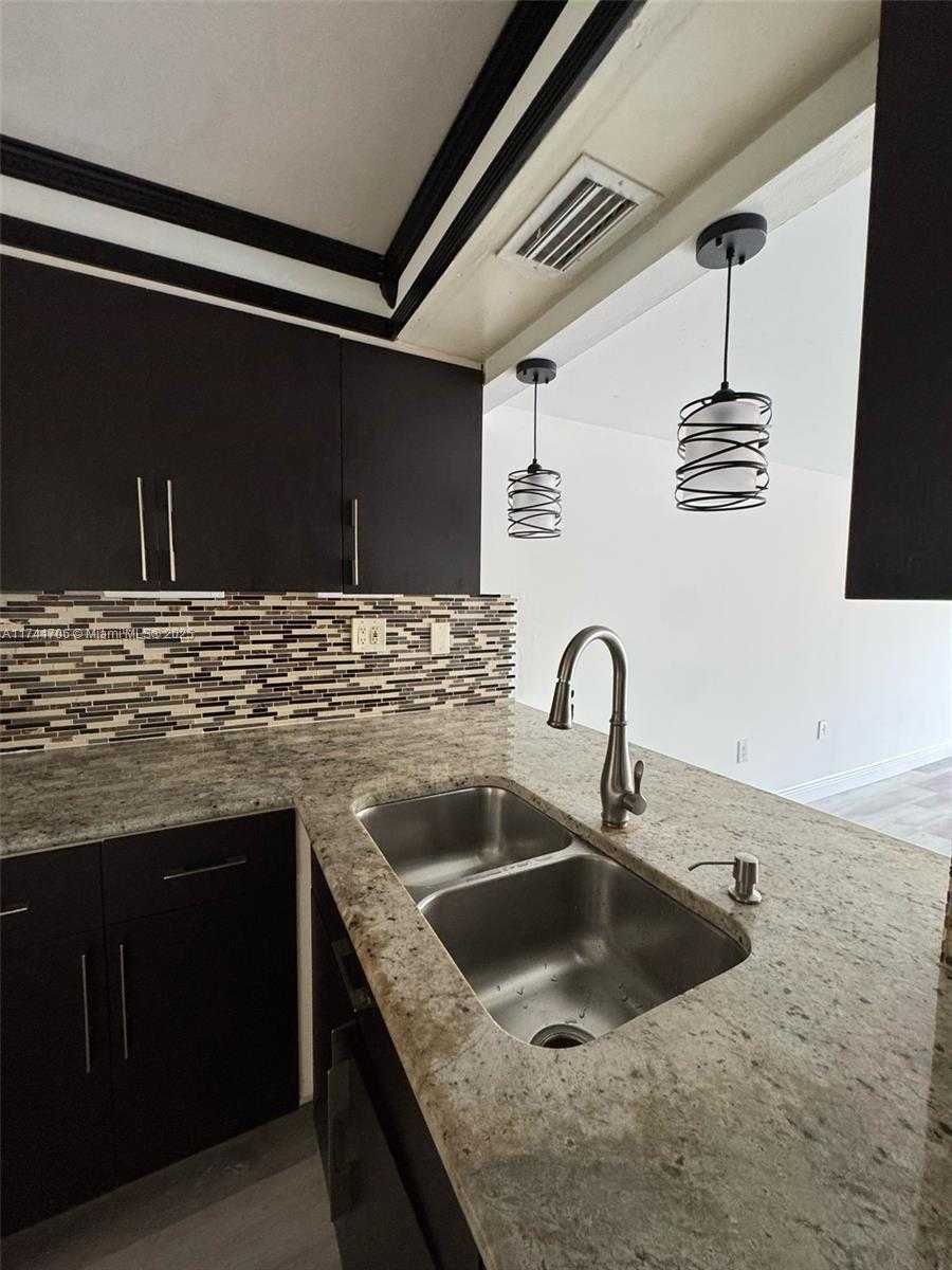Small Image of 10800 NORTH WEST 7TH ST #3B, Miami Number 25