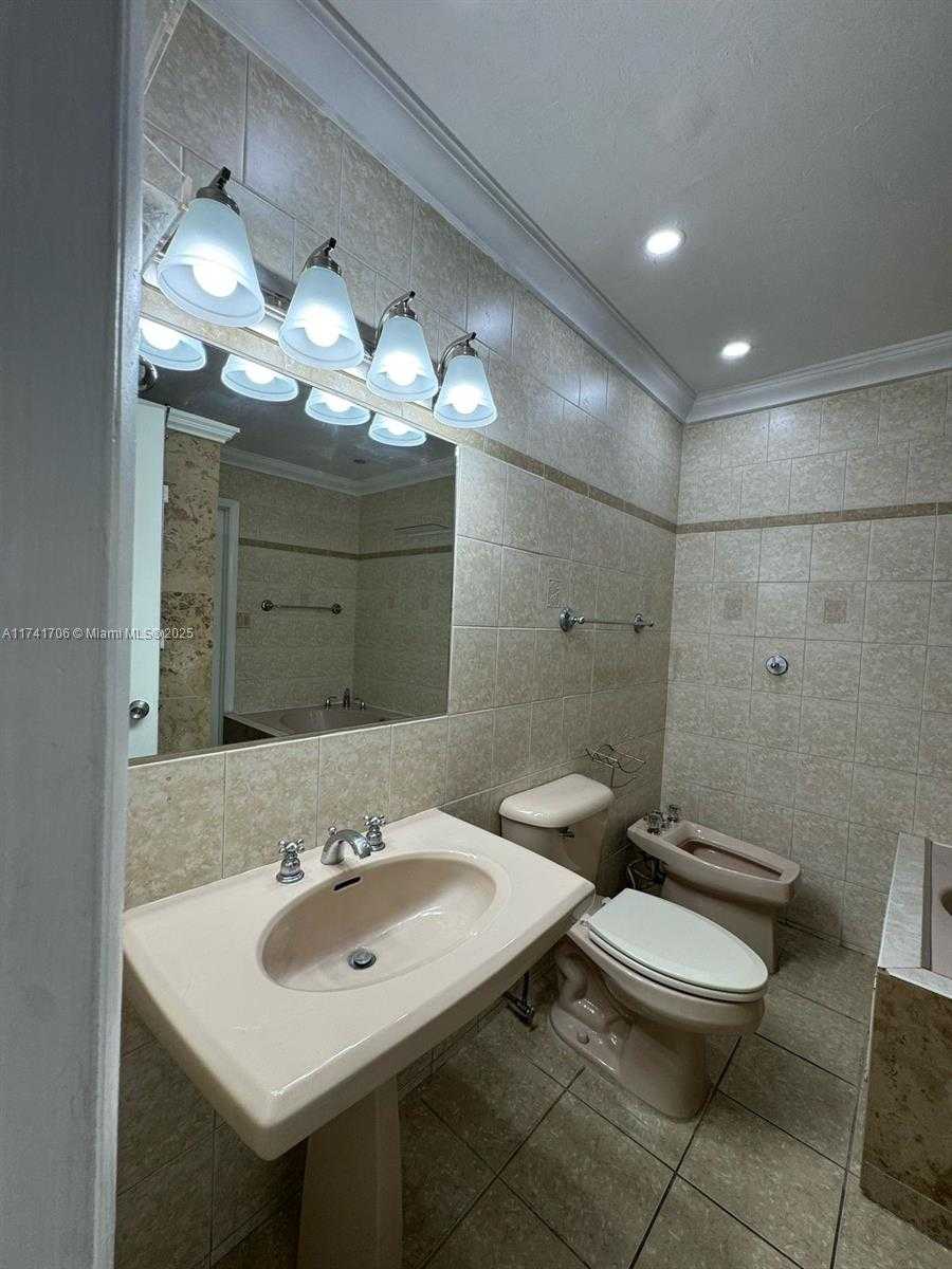 Small Image of 10800 NORTH WEST 7TH ST #3B, Miami Number 29